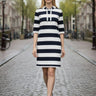 salzhaut - BIERGEN Damen Kurzes Kleid (Mini) normale Passform - adenauer & co - Anker - Basic - 1 - #farbe_Navy-Offwhite