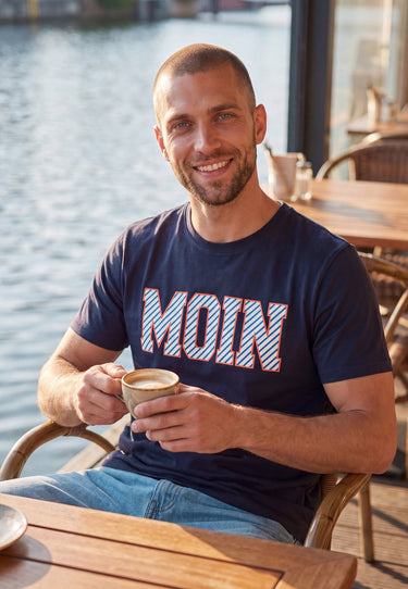 salzhaut - Diek - Moin Stripes Herren Shirt normale Passform - adenauer & co - Anker - Basic - 1 - #farbe_Navy-Red