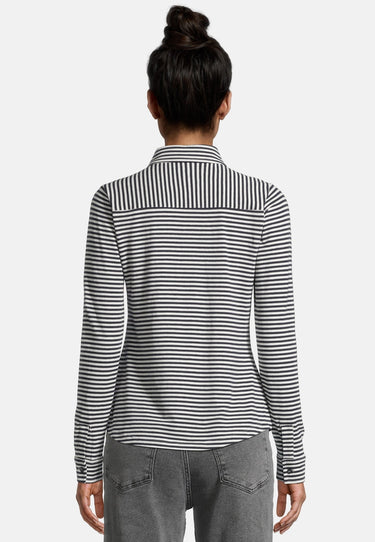 salzhaut - OLMÖK Damen Tailliert - Bluse - Hamburg - Knopfleiste - 4 - #farbe_navy-offwhite