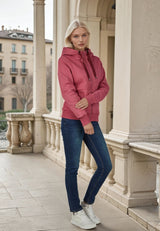 salzhaut - SÖÖTE JACKE Damen Sweatjacke Leicht tailliert - adenauer & co - Anker - Basic - 21 - #farbe_Berry