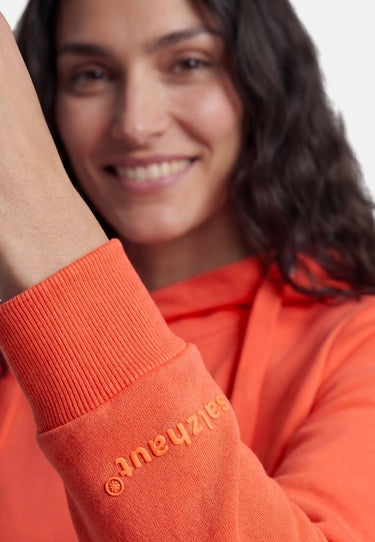 salzhaut - SÜNN Damen Tailliert - adenauer & co - Anker - Basic - 112 - farbe_Fiery Coral