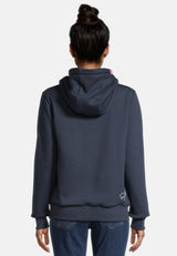 salzhaut - SÜNN HOODIE Damen Hoodie Relaxed-Fit - adenauer & co - Anker - Basic - 26 - #farbe_Navy